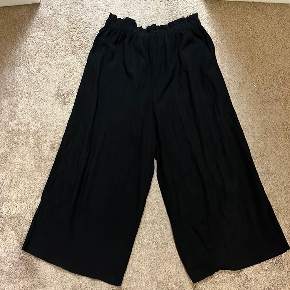 ZARA CAPRIS